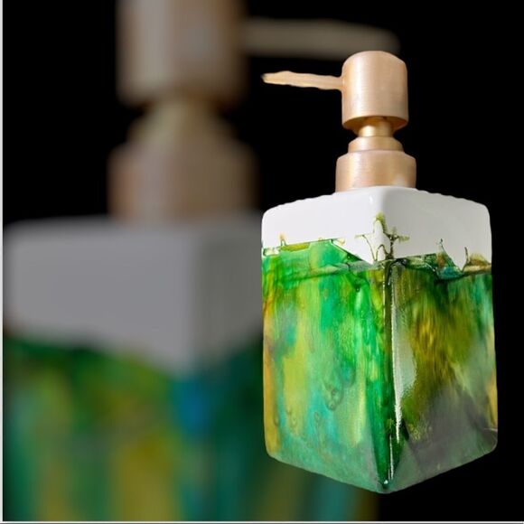 HANDCRAFTED Soap/Lotion Dispenser - Picture 6 of 7